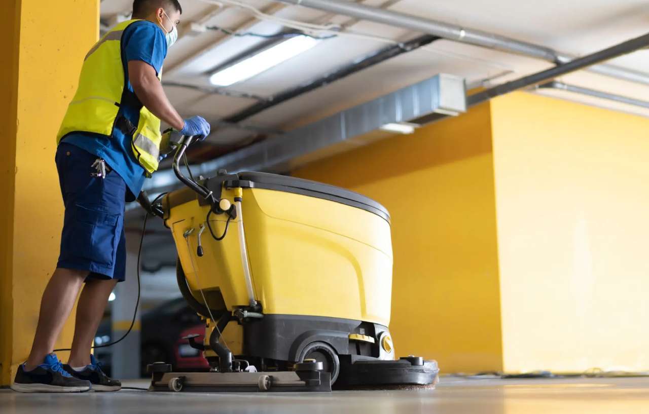 Macchina lavapavimenti professionale