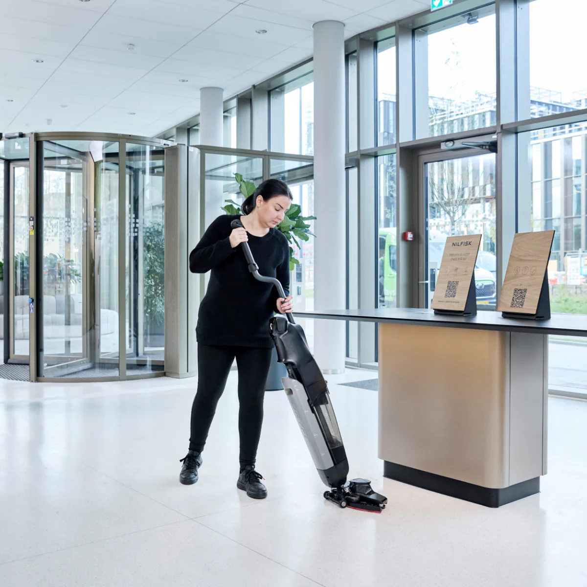 Lavasciuga pavimenti per negozi, uffici e ambienti commerciali